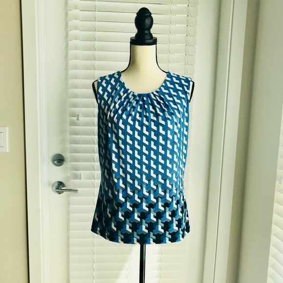 Calvin Klein Tops - Calvin Klein Sleeveless Pleated Blue Geometric Top